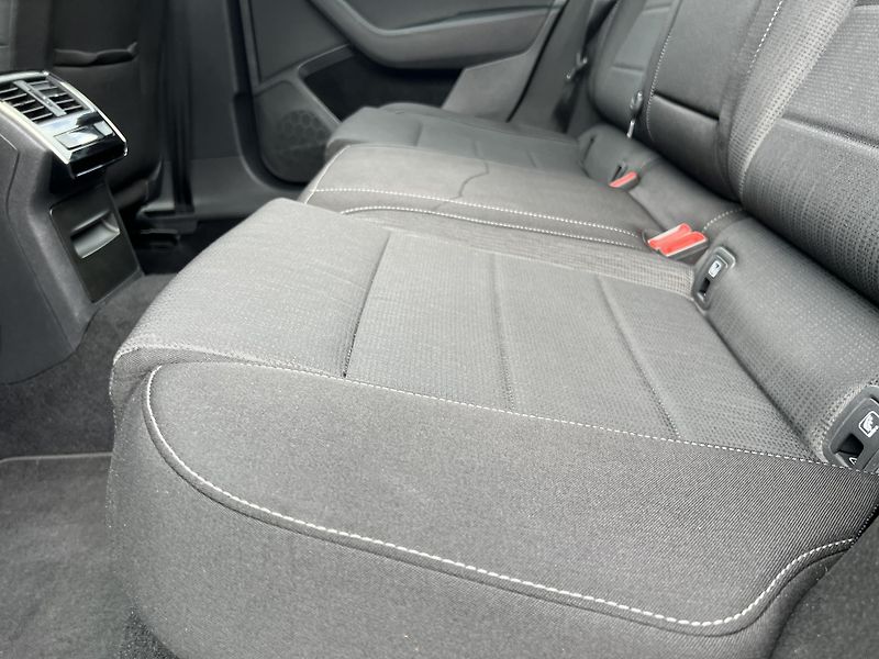 Škoda Superb 1.6TDi NAVI TEMPOMAT odp.DPH - fotka 26 z 43