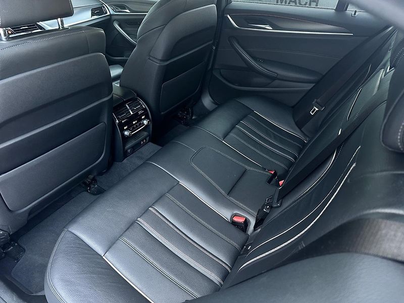 BMW Řada 5 540i ExecutiveDrivePRO,1.maj,D - fotka 7 z 22