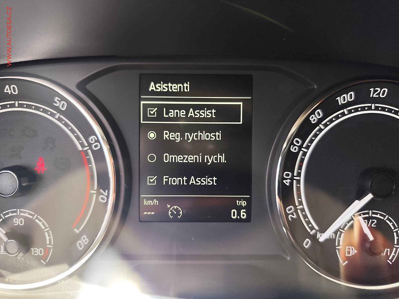 Škoda Fabia (2022) 1.0 TSi, 1.maj,ČR, Style - fotka 21 z 24
