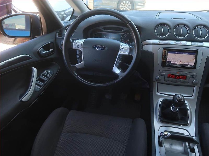 Ford S-MAX (2009) 2.0 TDCi, Serv.kniha, Navi - fotka 7 z 12
