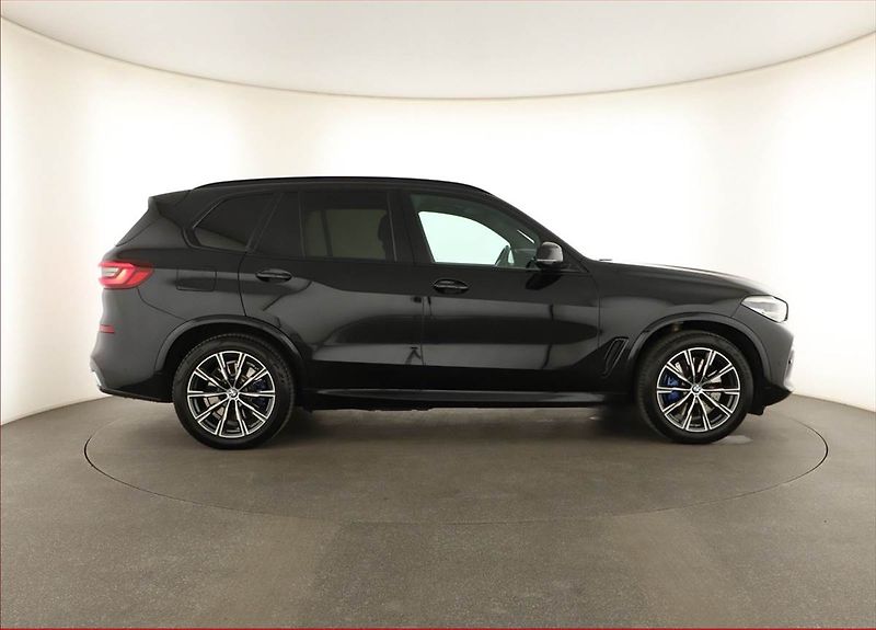 BMW X5 (2020) xDrive45e iPerf. - fotka 6 z 19