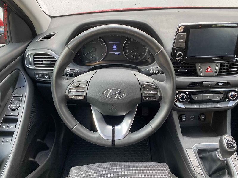 Hyundai i30 (2020) 1.5i, ČR, servis.kniha, AC - fotka 11 z 18