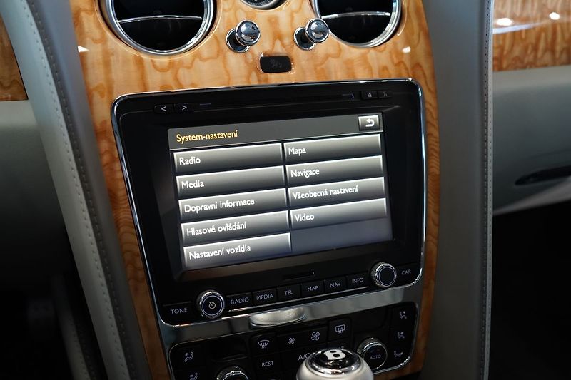 Bentley Continental GTC Mulliner, Masáže, Ventilace - fotka 36 z 52