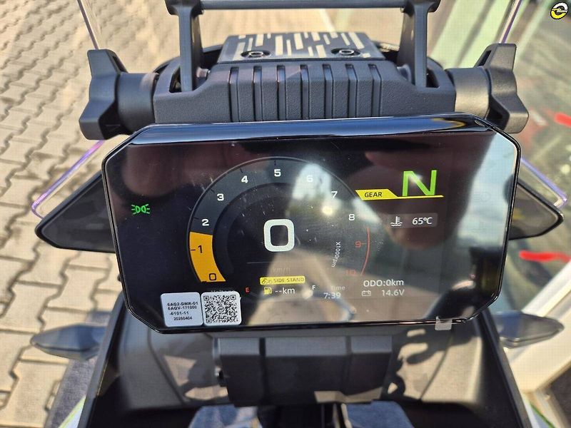 CFMOTO 450 MT-R (2026) - fotka 75 z 78