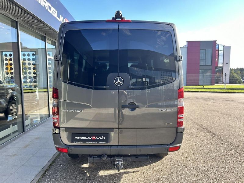 Mercedes-Benz Sprinter 319 CDI/S KB 4x4 - fotka 6 z 27