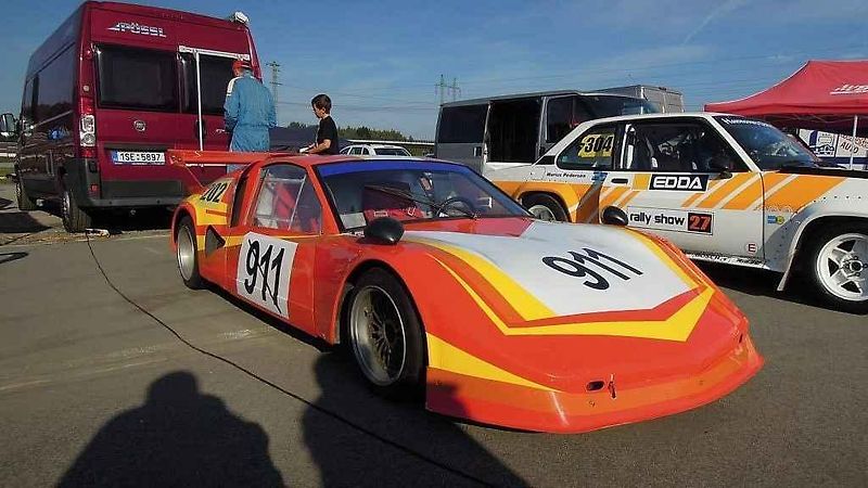 Původní prototyp ÚVMV (Škoda) 1100 GT.
