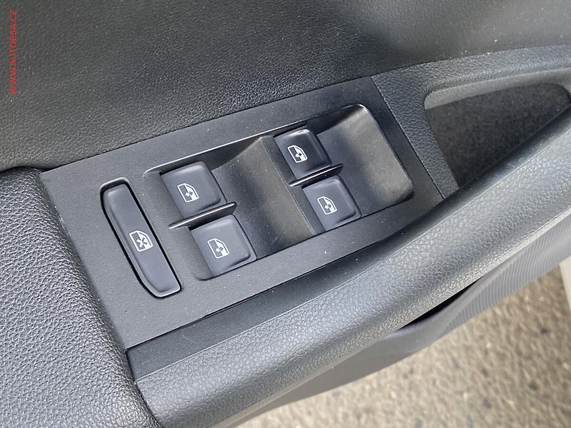 Škoda Octavia (2019) 1.5 TSi, ČR, Style, LED - fotka 11 z 17