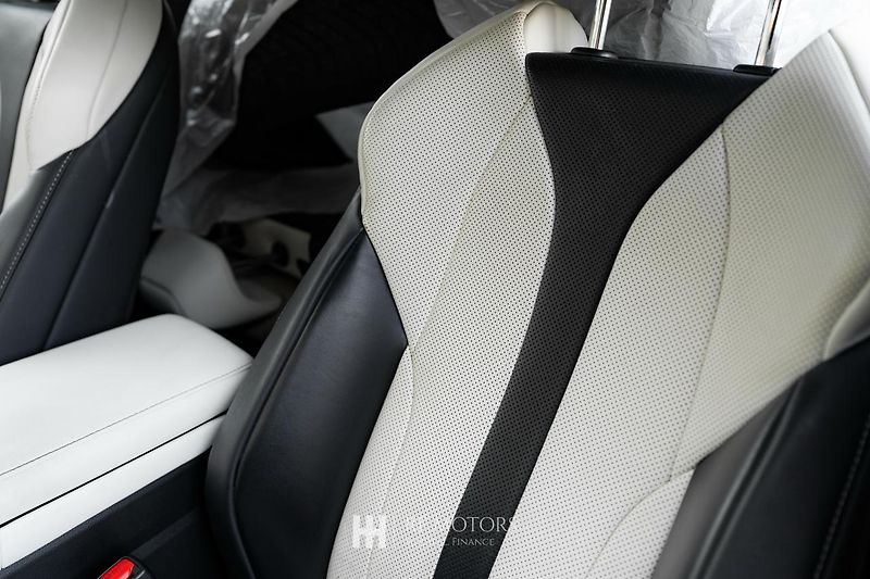 Lexus NX 450h plus (2023) F-SPORT 306 PS, 1.majitel - fotka 15 z 30
