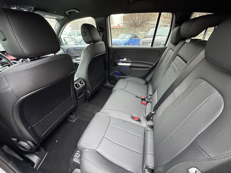 Mercedes-Benz GLB (2025) 200 d 4MATIC - fotka 12 z 25