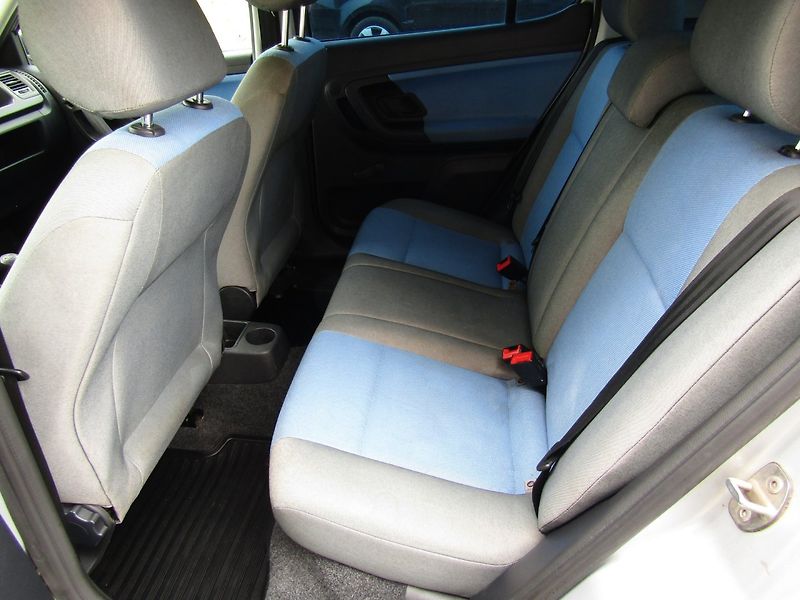 Škoda Fabia (2008) 1.4 TDI  59kW - fotka 21 z 32