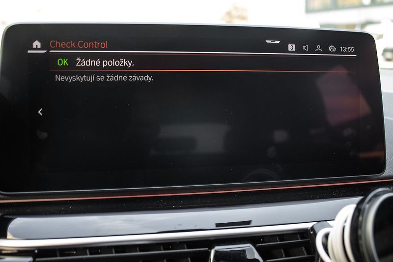 BMW Řada 5 530d LCI 210kW, 48V Mild-Hybri - fotka 15 z 29