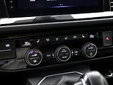 Volkswagen Multivan 2,0 TDI DSG Generation Six DPH - náhled 26