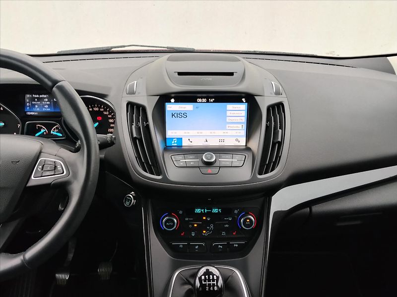 Ford Kuga 1,5   ECOBOOST 110Kw TITANIUM - fotka 10 z 29