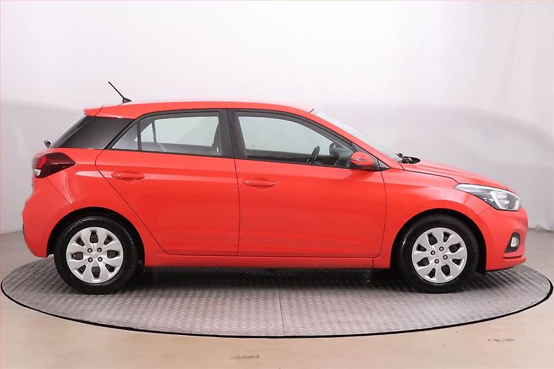 Hyundai i20 (2019) 1.2, ČR,1.maj, Serv.kniha - fotka 6 z 15