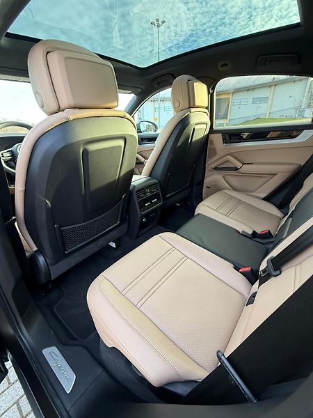 Porsche Cayenne (2024) 4.0 /349kW - fotka 12 z 15