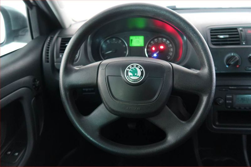 Škoda Fabia (2013) 1.2 TSI, Tempomat - fotka 15 z 15