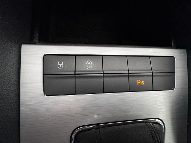 Škoda Octavia 1,6 TDi 85kW DSG,Led,Navi,PDC - fotka 11 z 34