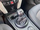 Mini Countryman (2017) 1.5i, ČR, servis.kniha, LED - náhled 16