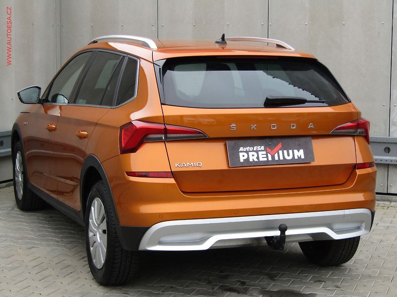 Škoda Kamiq (2022) 1.5 TSi, ČR, ScoutLine, DSG - fotka 6 z 23
