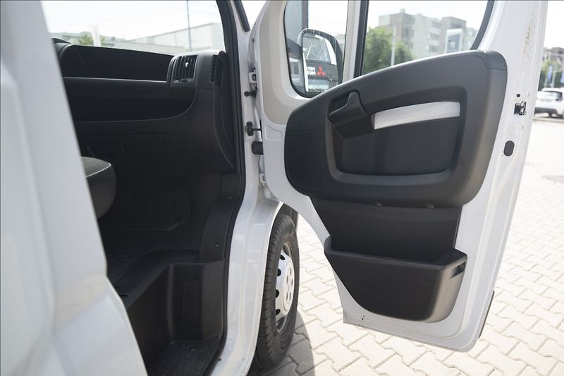 Peugeot Boxer 2,2 BlueHDI 1. MAJITEL ČR DPH - fotka 13 z 28