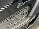 Peugeot 2008 1.2 PureTech,130HP,automat - náhled 17