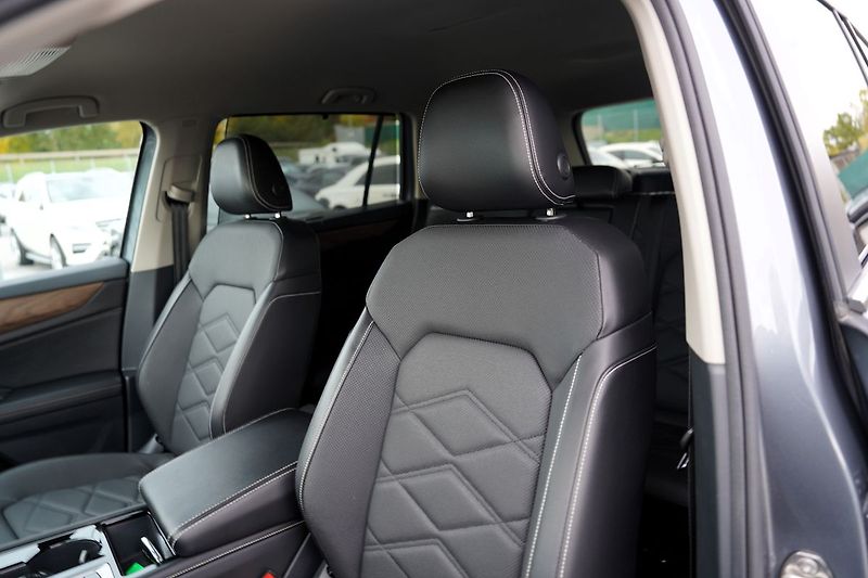 Volkswagen Atlas 2.0 TSI/automat/kůže/7 míst - fotka 22 z 49