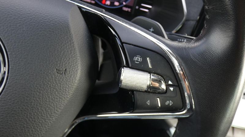Škoda Octavia Combi 2,0 TDI Style 4x4 DSG 11 - fotka 13 z 27