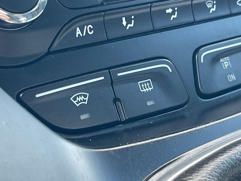 Ford C-MAX 1.6CDTi 85kW*ZADÁNO* - fotka 36 z 38