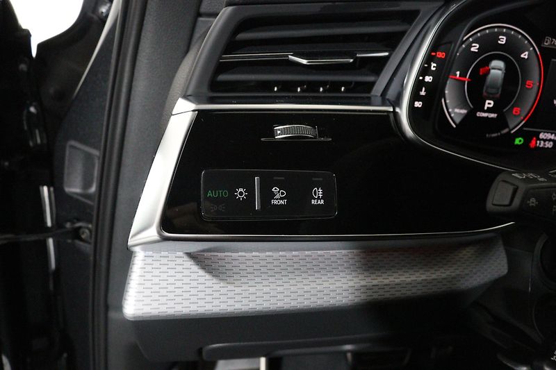 Audi Q7 S LINE 50 TDI QUATTRO - fotka 15 z 26