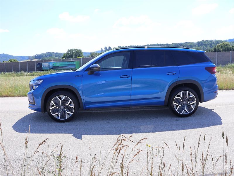 Škoda Kodiaq 2,0 TDI DSG 4x4 Sportline DPH - fotka 4 z 34