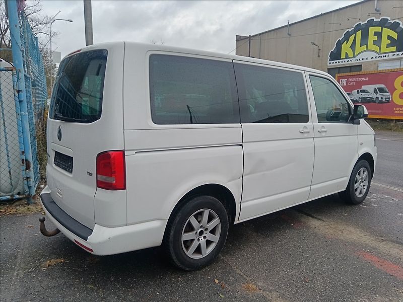 Volkswagen Multivan 2,0 TDi  Startline - fotka 11 z 19