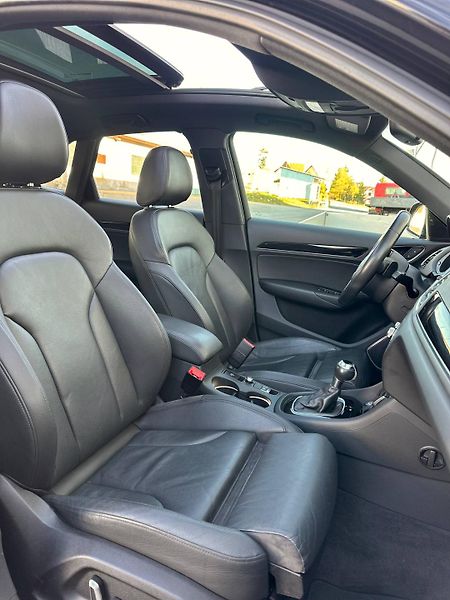Audi Q3 (2018) S-LINE 2.0 TFSI 147KW PREMIUM+ - fotka 26 z 39