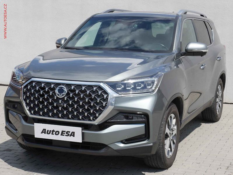 SsangYong Rexton (2022) 2.2 e-XDi 4x4, ČR, AT, LED - fotka 3 z 25
