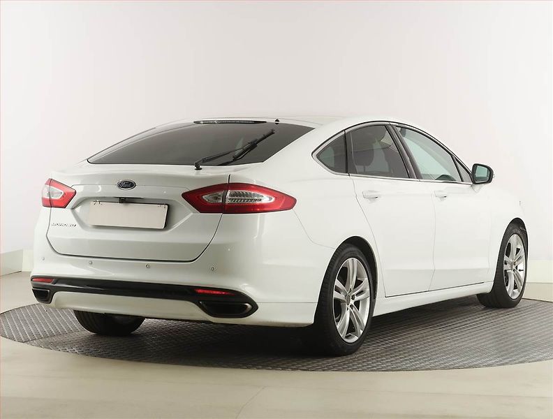 Ford Mondeo (2016) 2.0 EcoBoost, Automat, Kůže - fotka 5 z 26