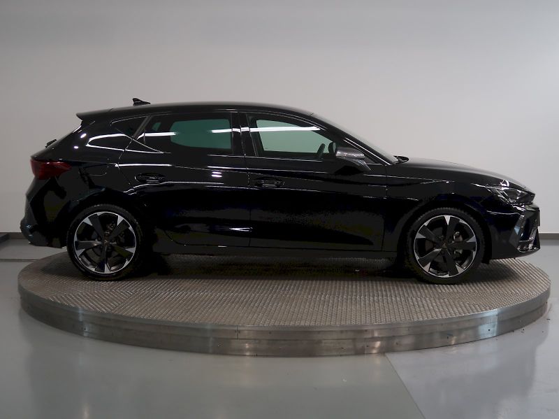 Cupra Leon (2025) 1.5eTSI 110KW DSG - fotka 8 z 41