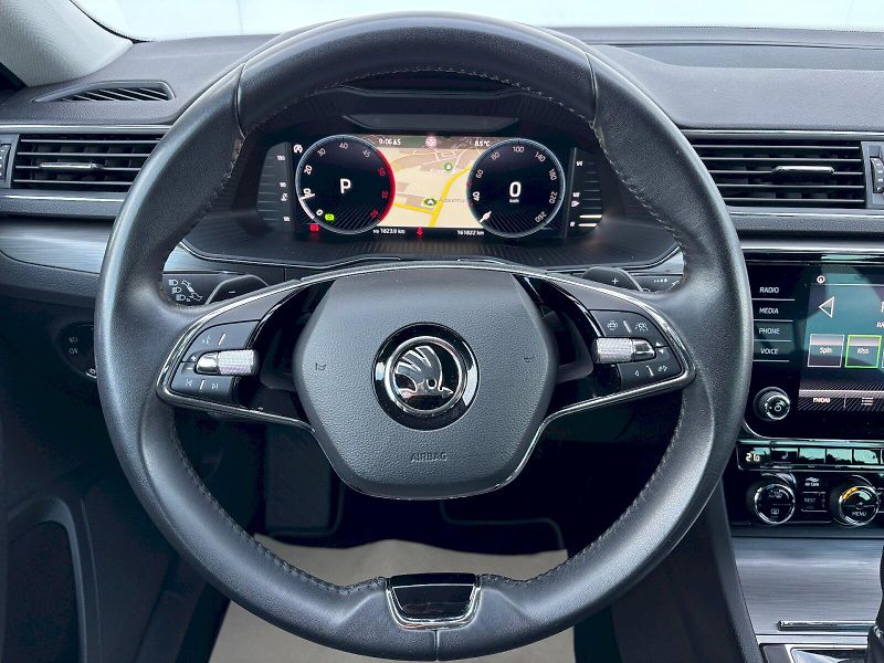 Škoda Superb (2023) 2.0 TDI 110kW DSG Style Busine - fotka 8 z 35