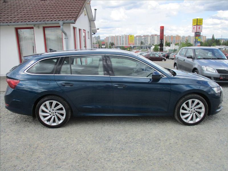 Škoda Octavia 2,0 TDI, Style,DSG,NAVI,CZ - fotka 4 z 45