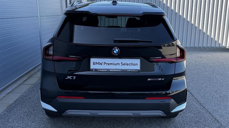 BMW X1 sDrive18d - fotka 8 z 15