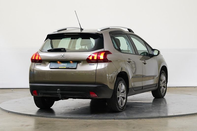 Peugeot 2008 - fotka 2 z 32