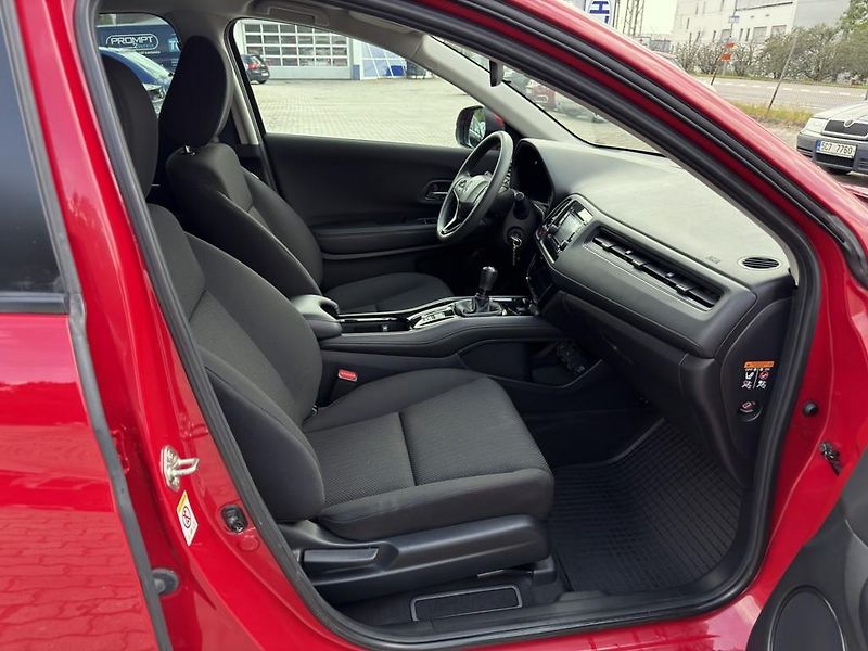 Honda HR-V 1.5 i-VTEC 96 kW 37tkm ČR - fotka 11 z 27