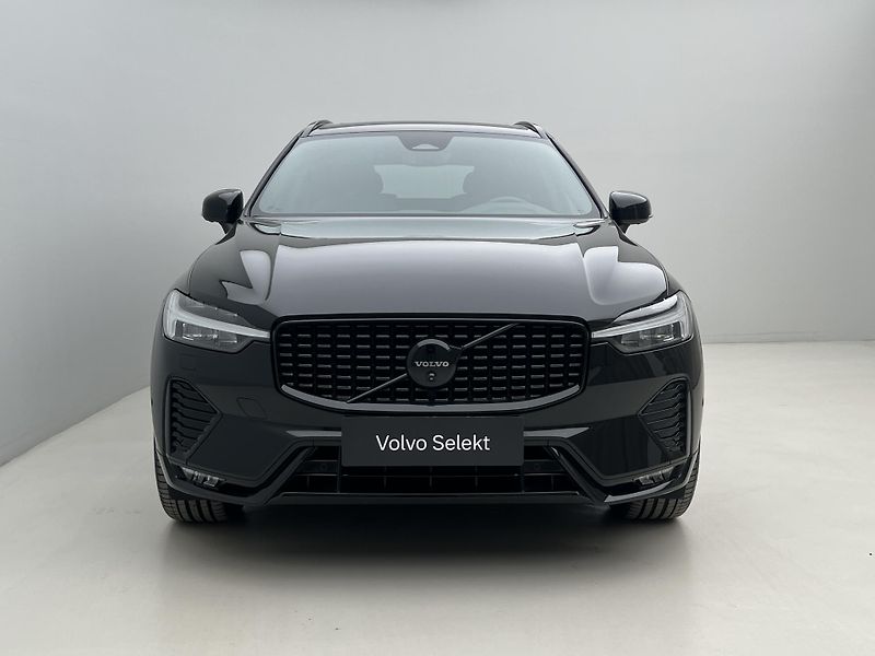 Volvo XC60 B5 AWD BLACK EDITION PLUS AUT - fotka 14 z 51
