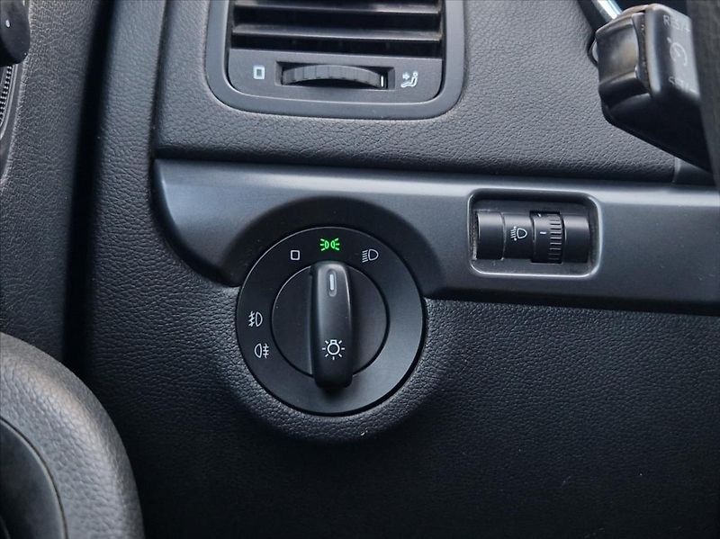 Škoda Yeti 1,4 TSI 90kW HEZKÝNÁJ. VÝHŘREV - fotka 28 z 31