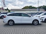 Hyundai i30 1.4 T-GDI/103kW Trikolor Kom - náhled 3