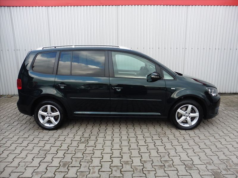 Volkswagen Touran 2,0 TDI Life, 7.míst, Vyhř.sed - fotka 4 z 15