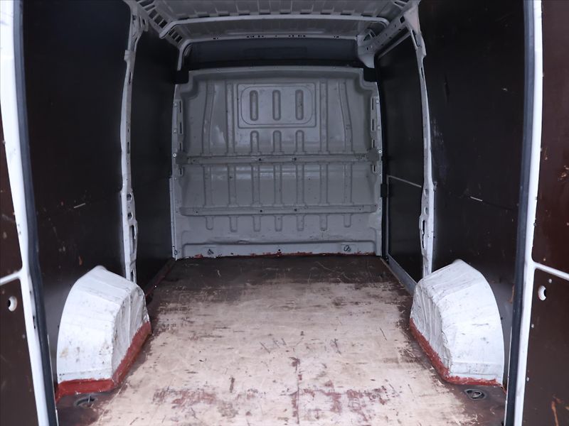 Citroën Jumper 2.0 HDI 96kW CZ Klima L2H2 DPH - fotka 10 z 34