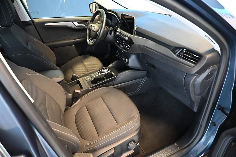 Ford Kuga (2021) 2.5 ACC TITANIUM Tažné Kamera - fotka 10 z 33