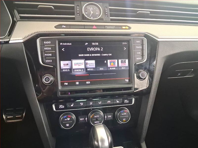 Volkswagen Passat (2016) R-Line 2.0 BiTDI, 4X4 - fotka 12 z 17