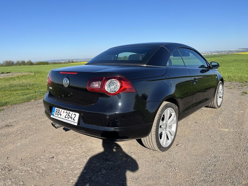 Volkswagen EOS (2007) 3,2 V6 - fotka 7 z 32