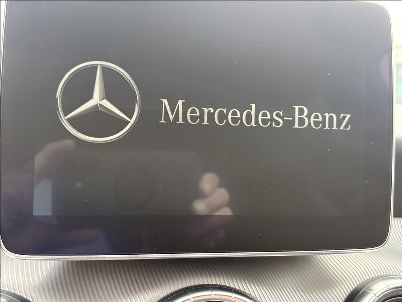 Mercedes-Benz CLA 2,2 220d 130kW,Bi-Xen,Kamera - fotka 13 z 35