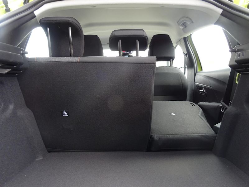 Peugeot 208 (2026) STYLE Hybrid 110 e-DCS6 - fotka 13 z 37